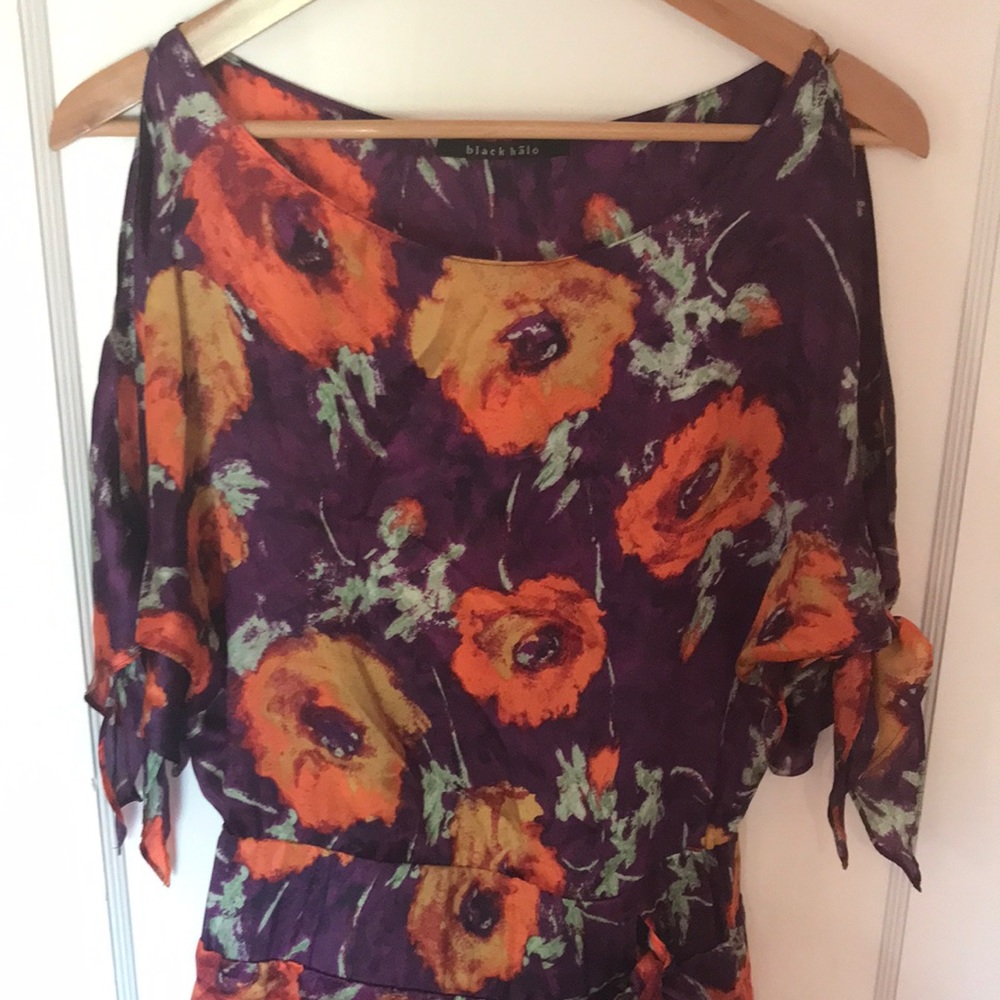 Black Halo size 2 100% silk cold shoulder dress with waist and sleeve tie detail